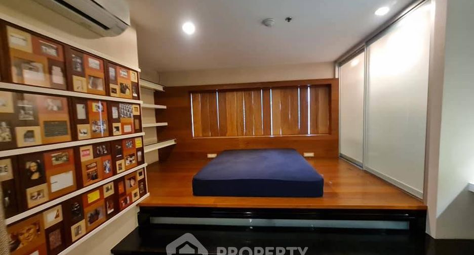 For rent 2 bedrooms condo in Watthana, Bangkok