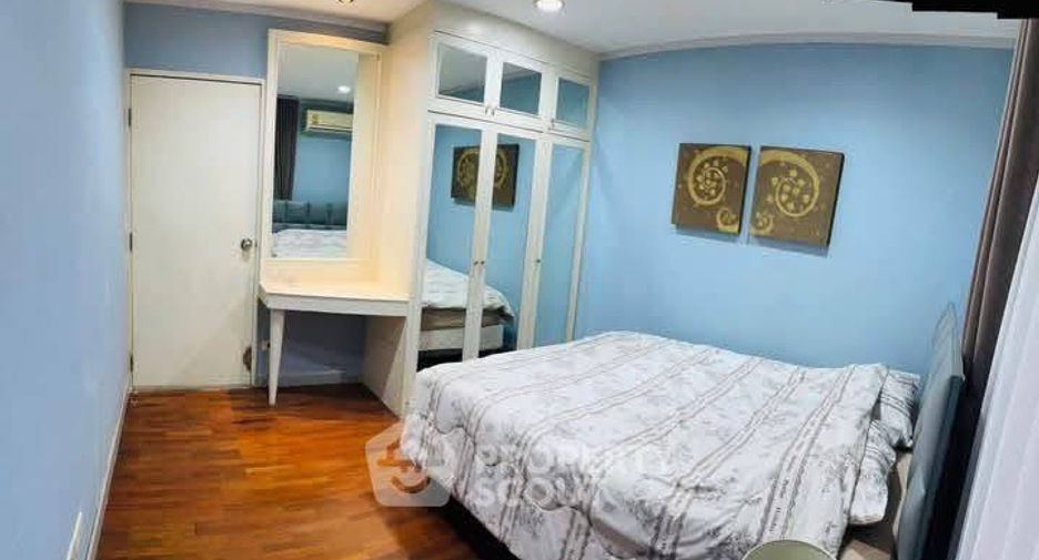 For rent 2 bedrooms condo in Phra Khanong, Bangkok
