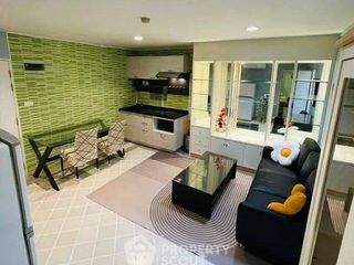 For rent 2 ベッドルーム condo in Phra Khanong, Bangkok