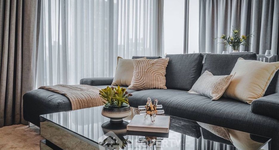 For rent 2 bedrooms condo in Sathon, Bangkok