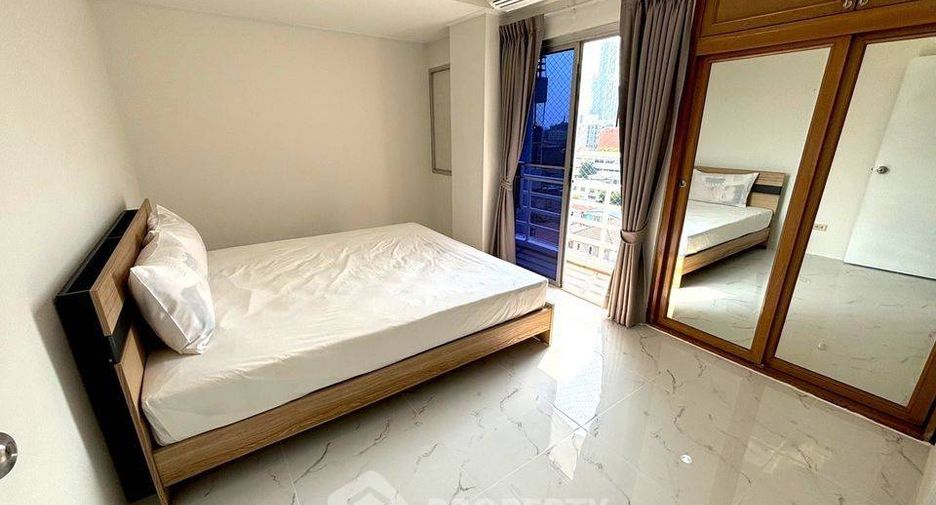 For rent 2 bedrooms condo in Khlong Toei, Bangkok