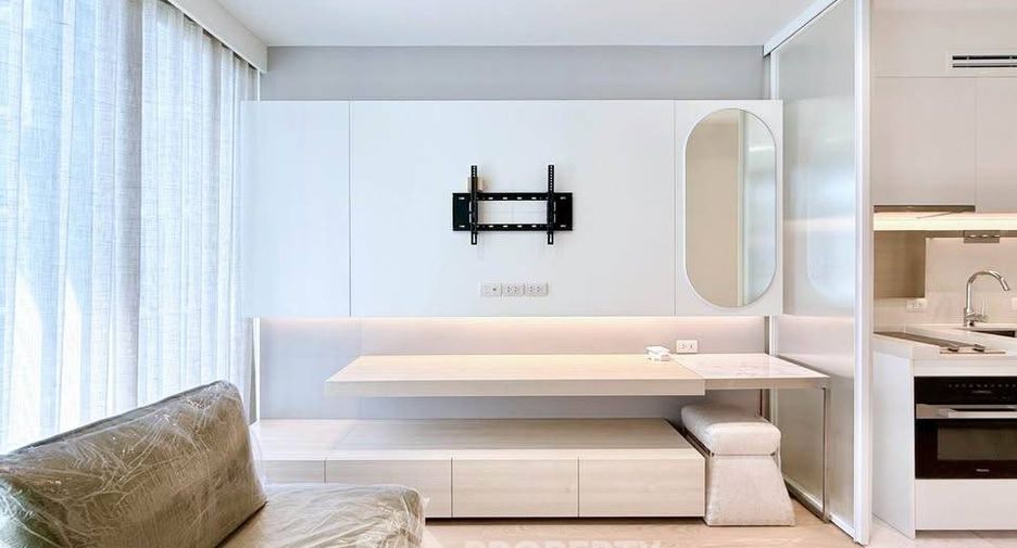 For rent 1 bed condo in Watthana, Bangkok