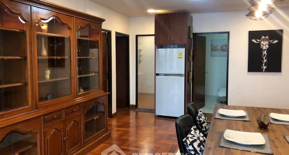 For rent 2 bedrooms condo in Watthana, Bangkok