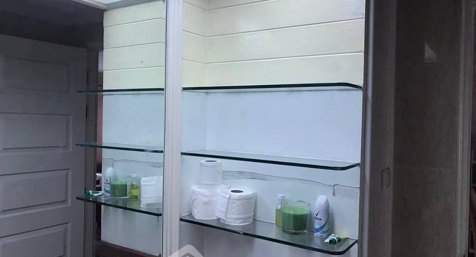 For rent 1 bed condo in Phaya Thai, Bangkok