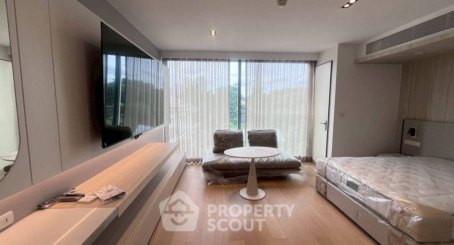 For rent 1 bed condo in Watthana, Bangkok