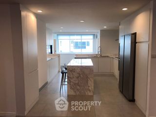 Apartamento en alquiler de 4 habitaciones en Watthana, Bangkok