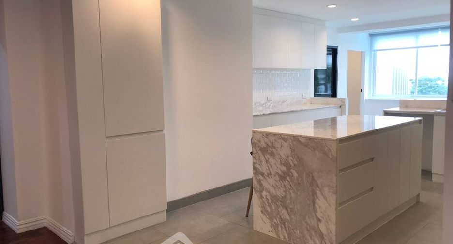 Apartment zur Miete mit 4 Zimmer in Watthana, Bangkok