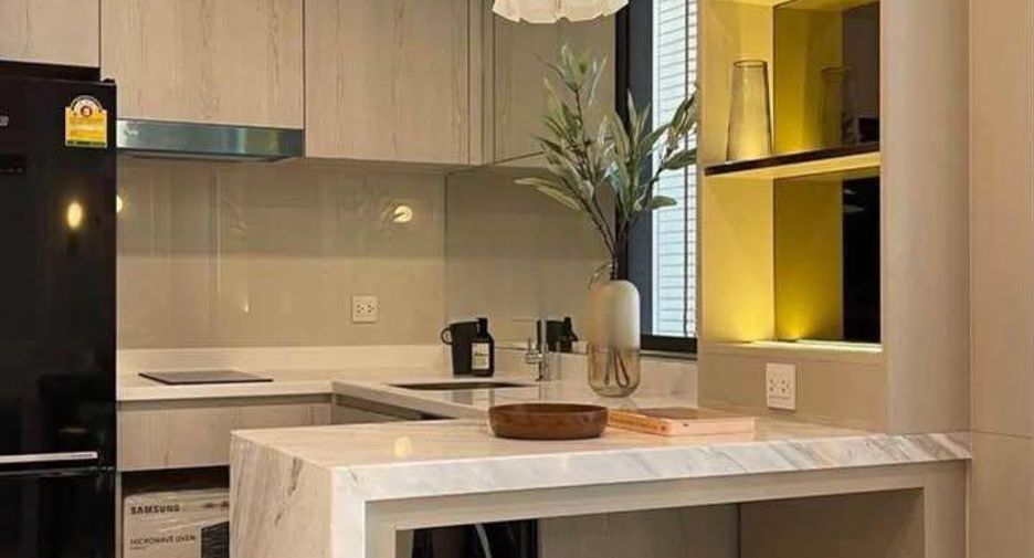 For rent 1 bed condo in Pathum Wan, Bangkok