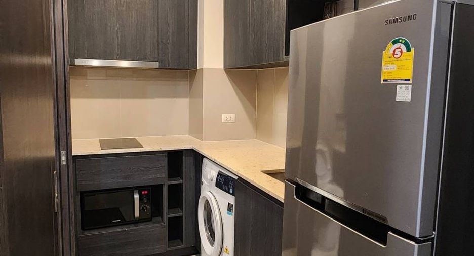 Condo en alquiler de 1 habitaciones en Huai Khwang, Bangkok