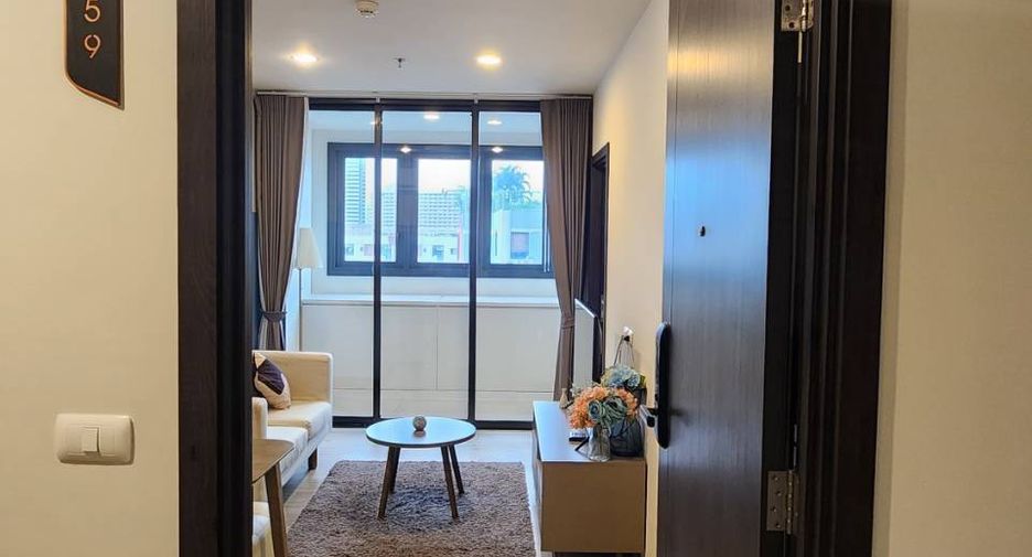 Condo en alquiler de 1 habitaciones en Huai Khwang, Bangkok