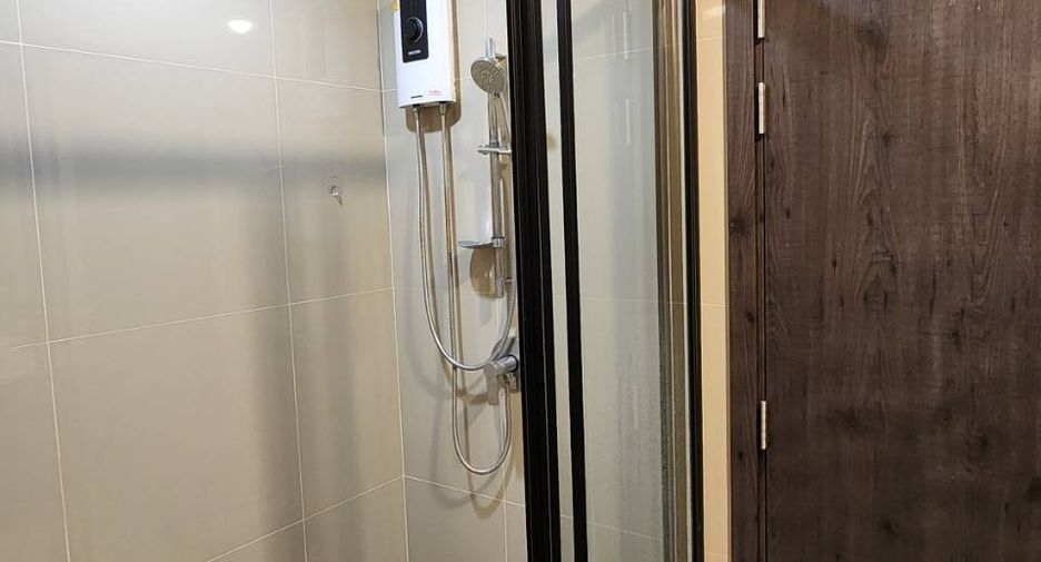 Condo en alquiler de 1 habitaciones en Huai Khwang, Bangkok