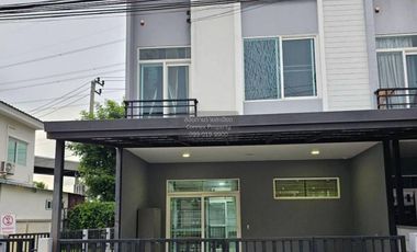 Reihenhaus zur Miete mit 3 Zimmer in Bang Phli, Samut Prakan