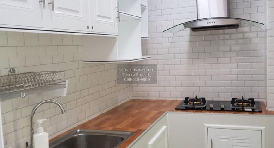 Casa adosada en alquiler de 2 habitaciones en Bang Phli, Samut Prakan