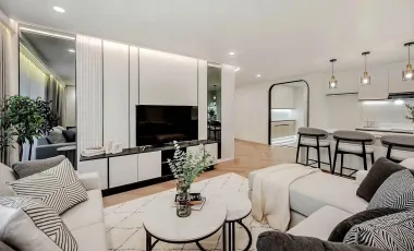 For sale 4 bedrooms condo in Watthana, Bangkok