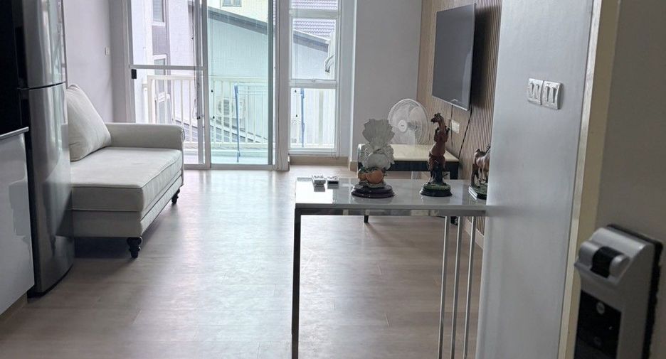For rent 1 bed condo in Watthana, Bangkok