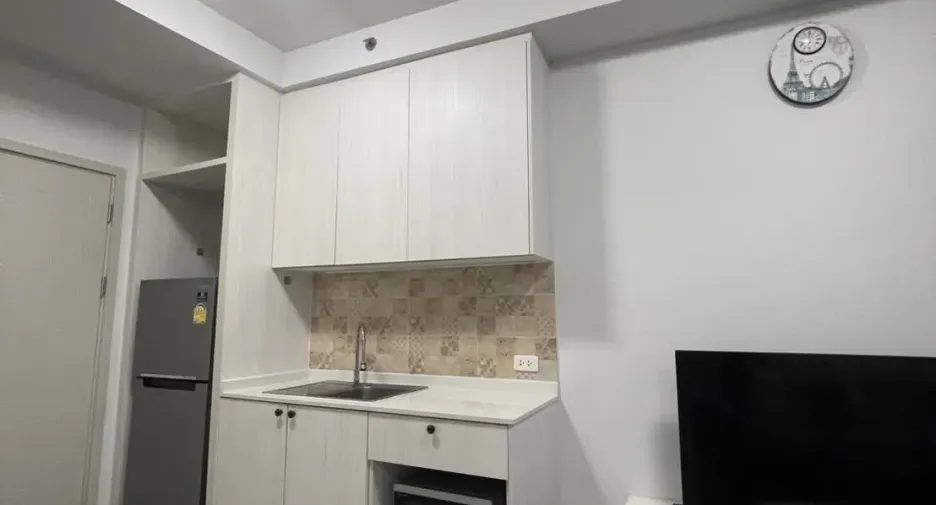 Wohnung zur Miete mit 1 Zimmer in Bang Sue, Bangkok
