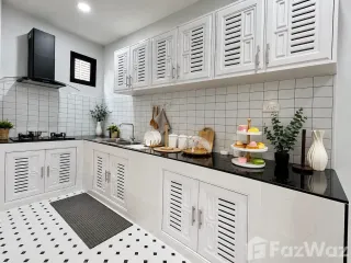 Продажа 3 спальни дом в Si Racha, Чонбури