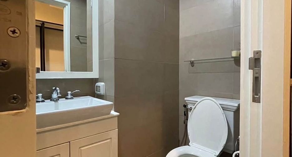 Wohnung zur Miete mit 1 Zimmer in Khlong Toei, Bangkok
