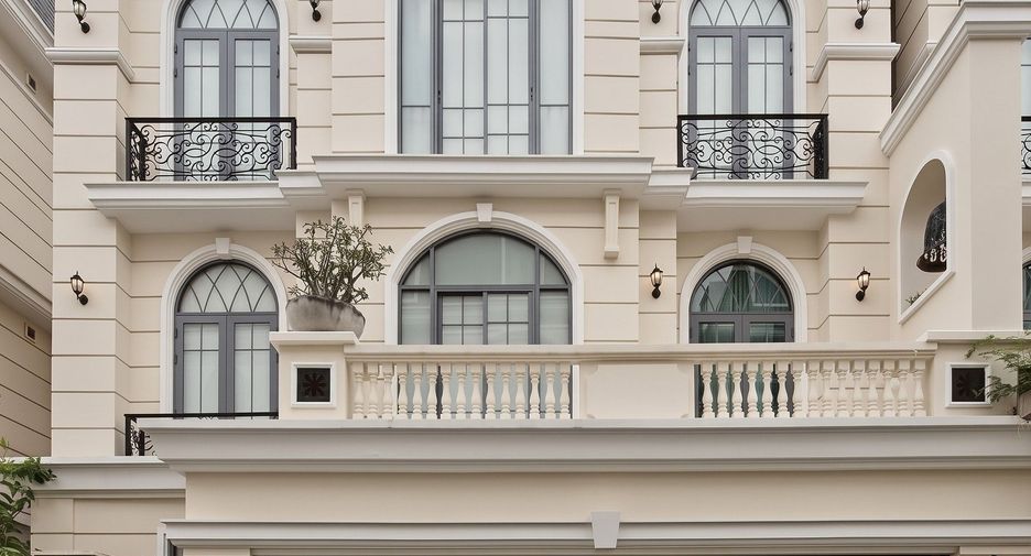 For rent 4 bedrooms house in Watthana, Bangkok