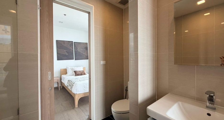 For rent 2 bedrooms condo in Khlong Toei, Bangkok