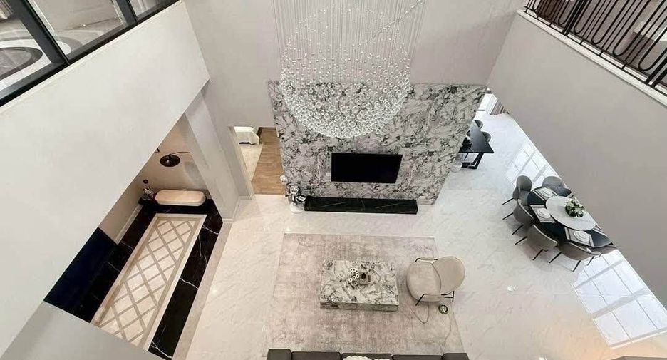 Haus zum Kauf und zur Miete mit 4 Zimmer in Bang Kapi, Bangkok