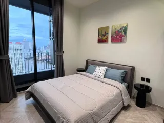 For rent 2 bedrooms condo in Khlong San, Bangkok