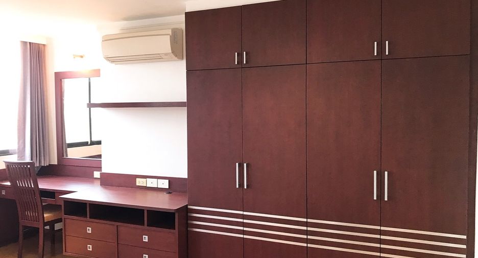 For rent and for sale 2 bedrooms condo in Watthana, Bangkok