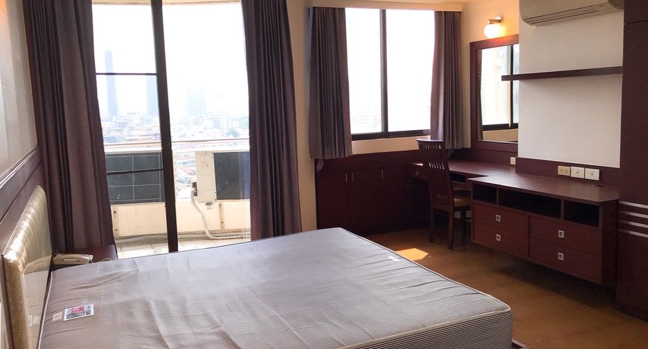 For rent and for sale 2 bedrooms condo in Watthana, Bangkok