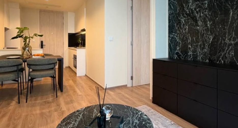 For rent 2 bedrooms condo in Watthana, Bangkok