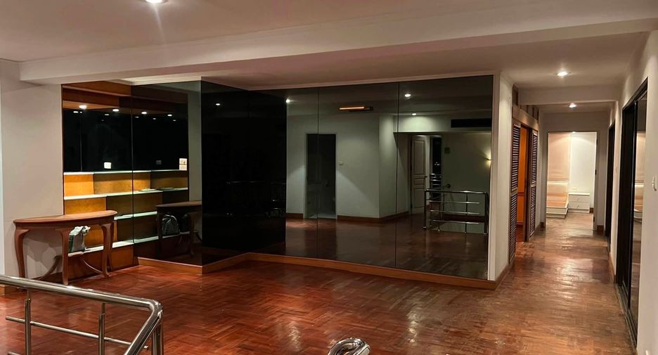 For sale 4 bedrooms condo in Suan Luang, Bangkok