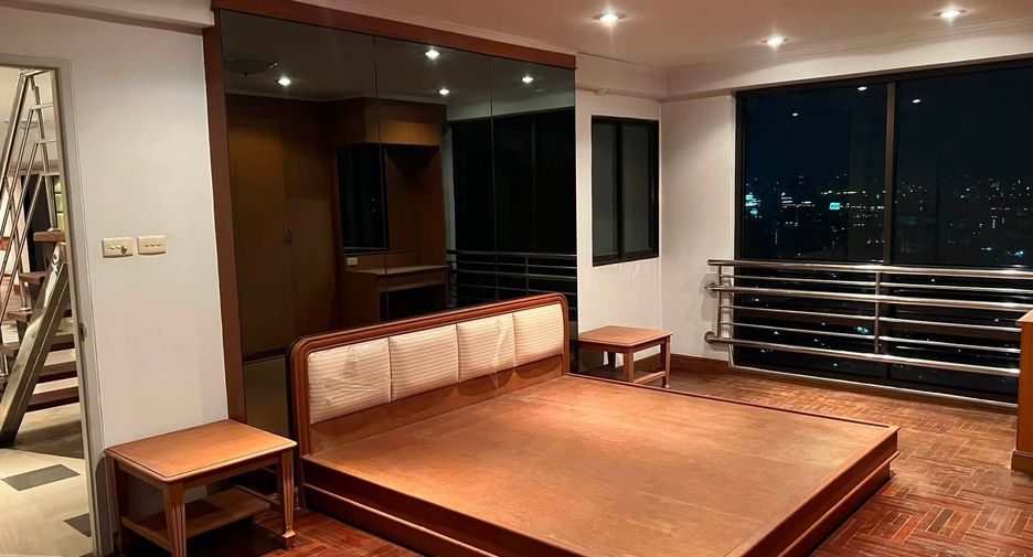 For sale 4 bedrooms condo in Suan Luang, Bangkok