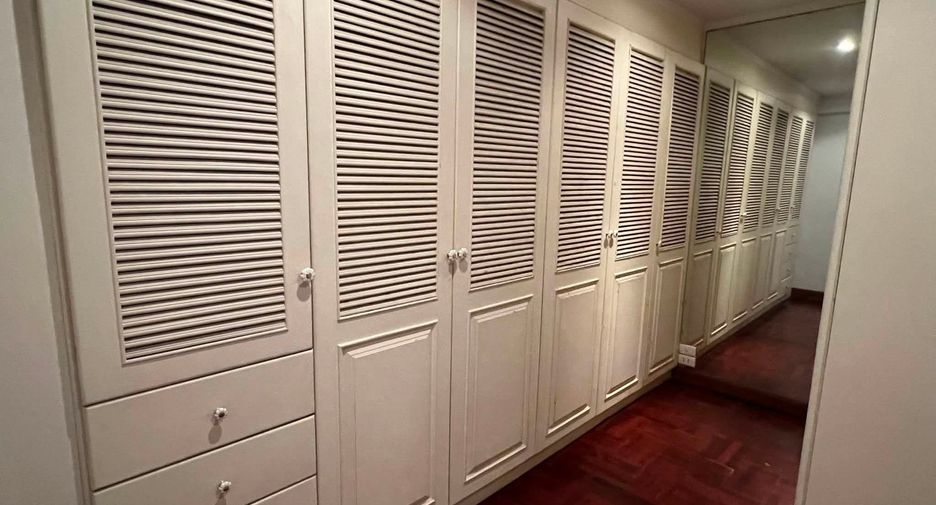 For sale 4 bedrooms condo in Suan Luang, Bangkok
