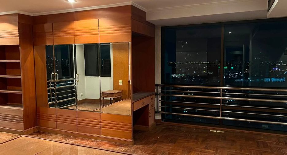 For sale 4 bedrooms condo in Suan Luang, Bangkok