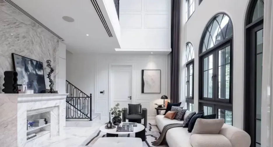 For rent 4 bedrooms house in Watthana, Bangkok