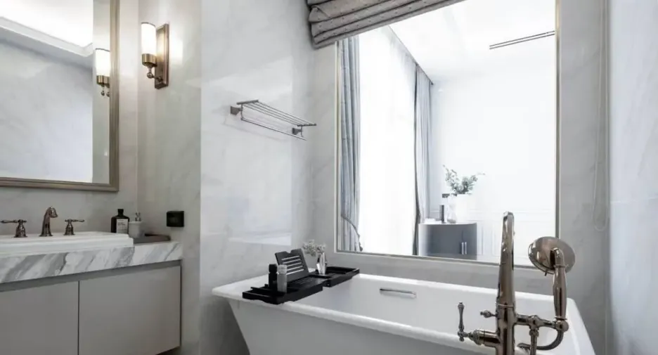 For rent 4 bedrooms house in Watthana, Bangkok