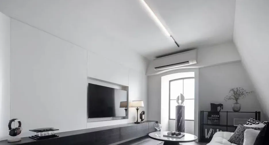For rent 4 bedrooms house in Watthana, Bangkok