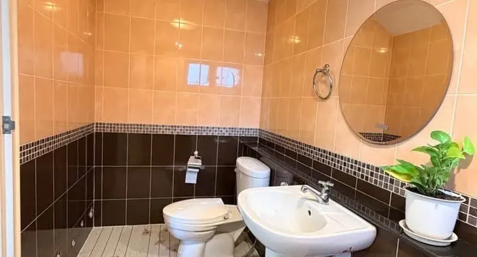 For rent 3 bedrooms house in San Kamphaeng, Chiang Mai