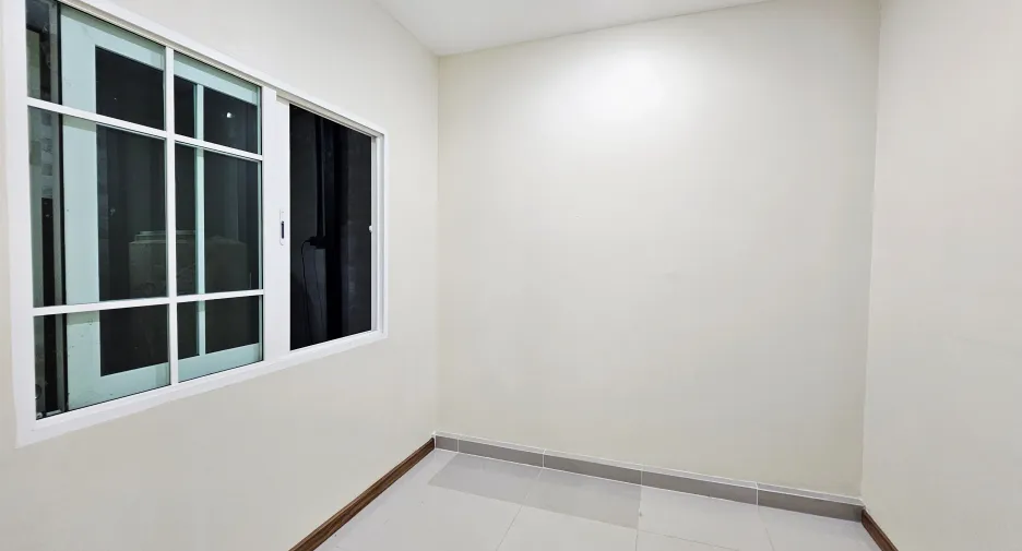 For sale and for rent 4 bedrooms townhouse in Mueang Chiang Rai, Chiang Rai