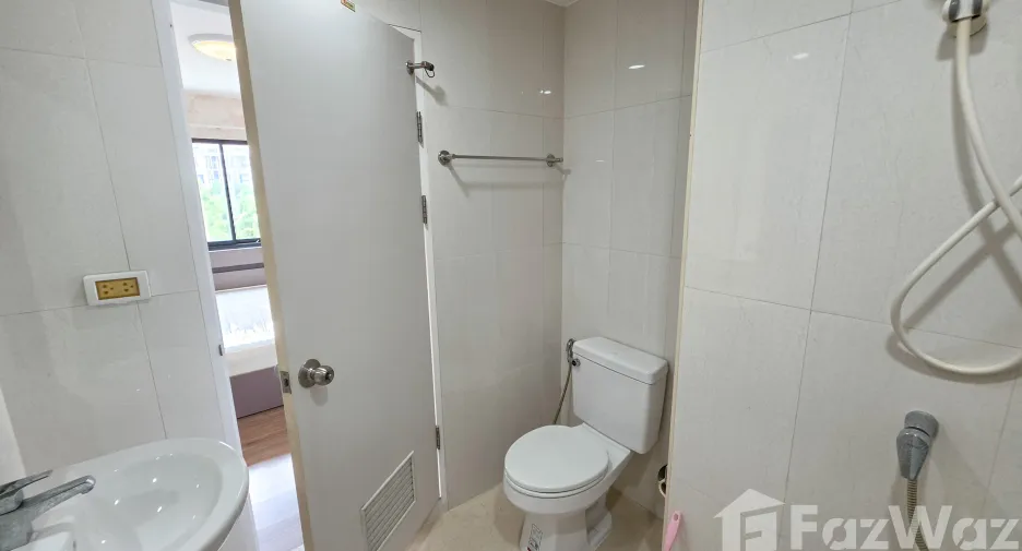 For sale 2 bedrooms condo in Mueang Nonthaburi, Nonthaburi