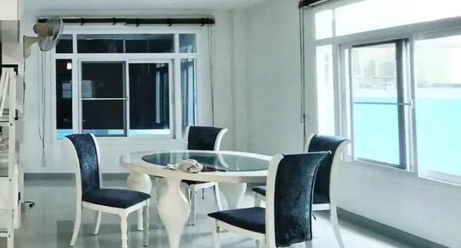 For sale 3 bedrooms house in Mueang Chon Buri, Chonburi