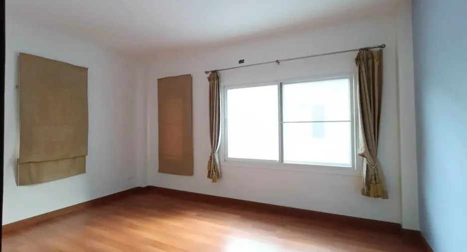 For sale 3 bedrooms house in Mueang Chon Buri, Chonburi