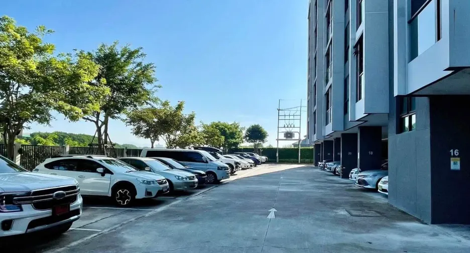 For rent 1 bed condo in Mueang Rayong, Rayong