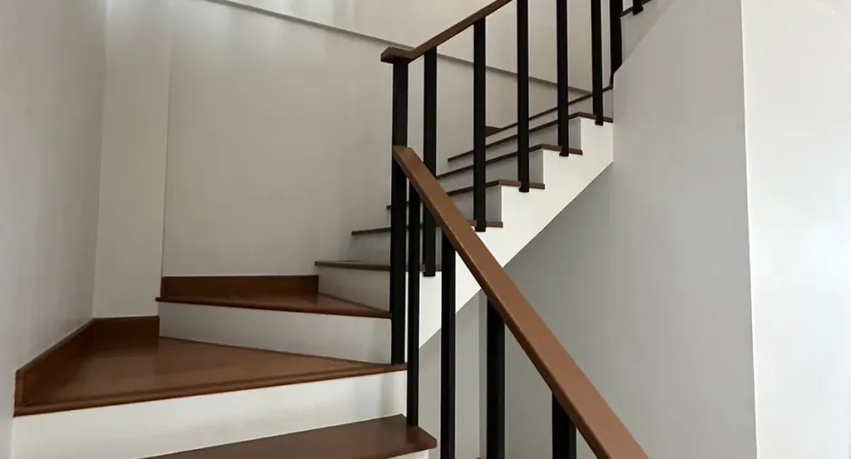 For rent 5 ベッドルーム townhouse in Pak Kret, Nonthaburi