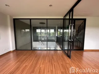 出租 5 卧室 联排别墅 在 Pak Kret, Nonthaburi