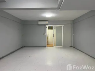 Casa en alquiler de 2 habitaciones en Watthana, Bangkok