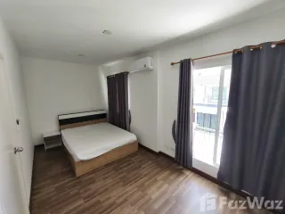 For rent 4 bedrooms house in Mueang Chiang Mai, Chiang Mai