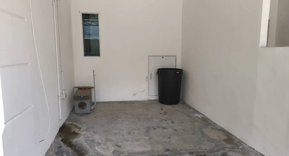 For rent 4 bedrooms house in Mueang Chiang Mai, Chiang Mai