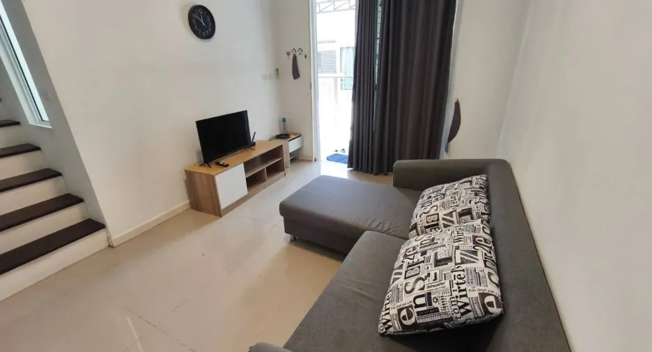 For rent 4 bedrooms house in Mueang Chiang Mai, Chiang Mai