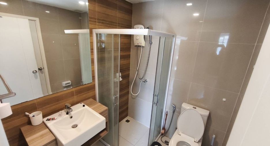 For rent 4 bedrooms house in Mueang Chiang Mai, Chiang Mai