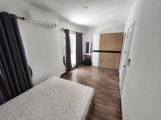 For rent 4 bedrooms house in Mueang Chiang Mai, Chiang Mai